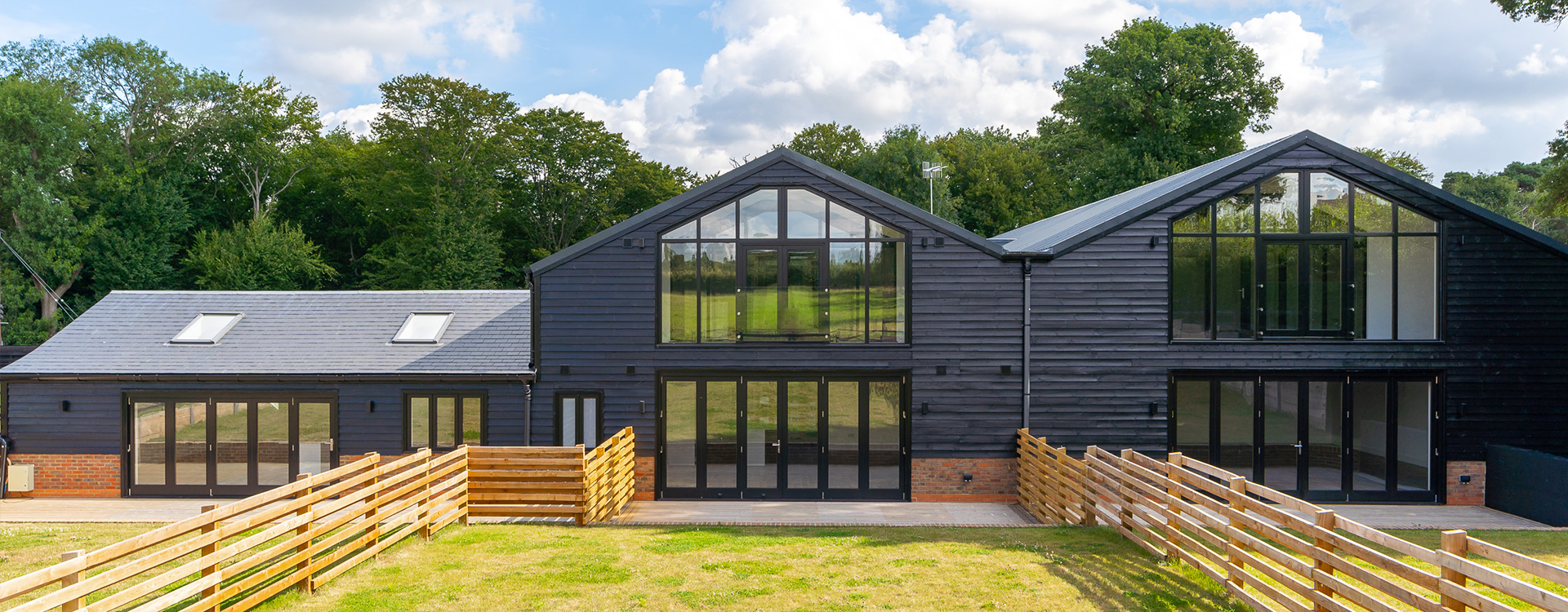 HILL CROSS BARN